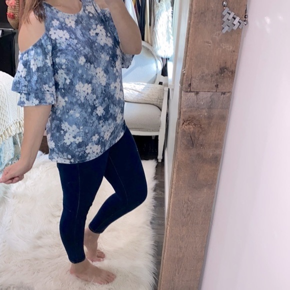 Michael Kors blue cold shoulder top size large - Picture 3 of 8